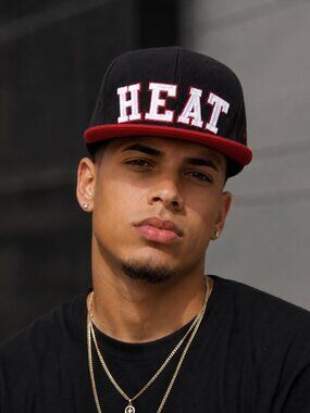 NWT Ultra Game Miami Heat NBA Hat Cap Black Red Billboard Snapback Basketball OS